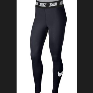 Brand New Nike leggings!!
